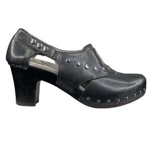 Dansko Women’s Ryder Black Leather Studded Clogs Size 41 US 10.5/11